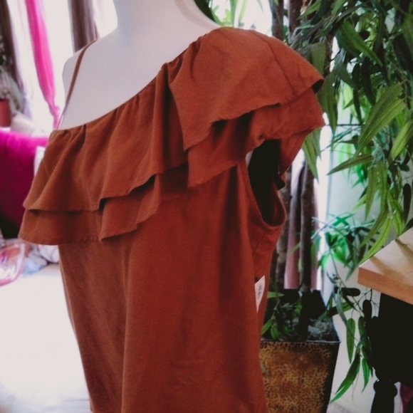 π΄ππ PERFECT FOR ANY SEASON π»ποΈπΉ - Picture 2 of 7